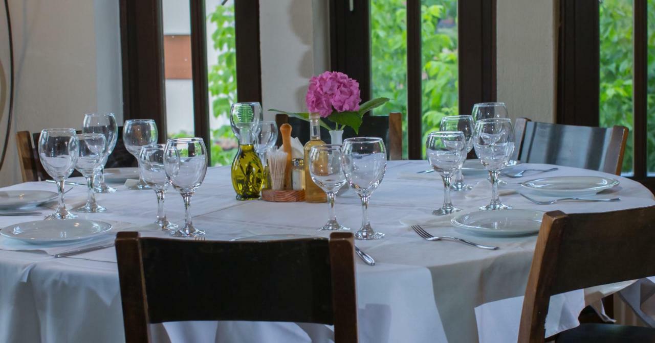 Oikoperiigitis Hotel Керкини Экстерьер фото