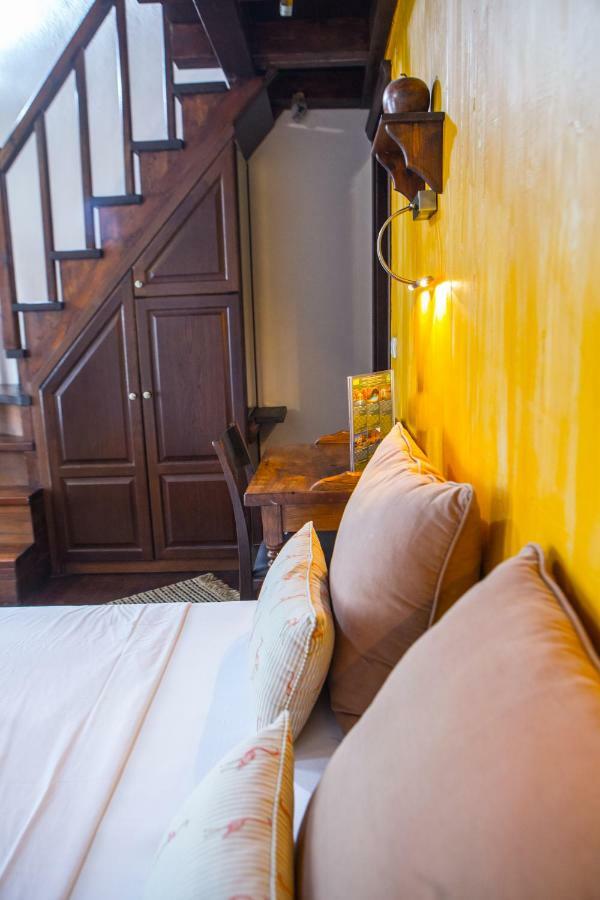 Oikoperiigitis Hotel Керкини Экстерьер фото