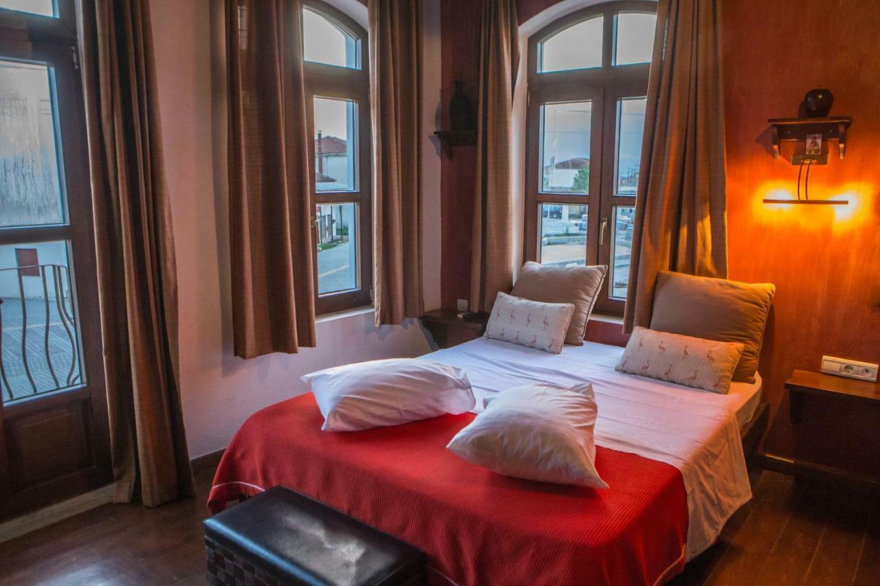 Oikoperiigitis Hotel Керкини Экстерьер фото