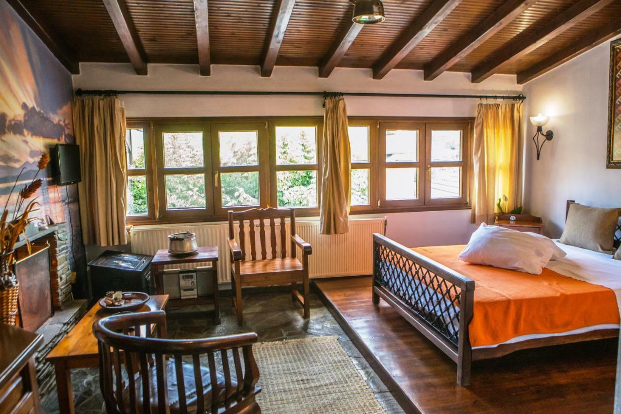 Oikoperiigitis Hotel Керкини Экстерьер фото