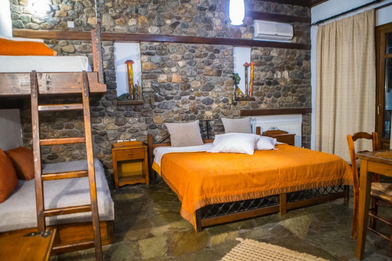 Oikoperiigitis Hotel Керкини Экстерьер фото