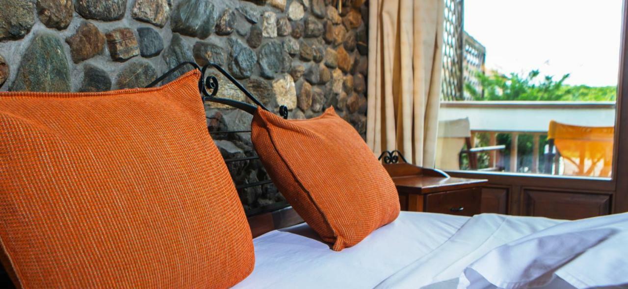 Oikoperiigitis Hotel Керкини Экстерьер фото